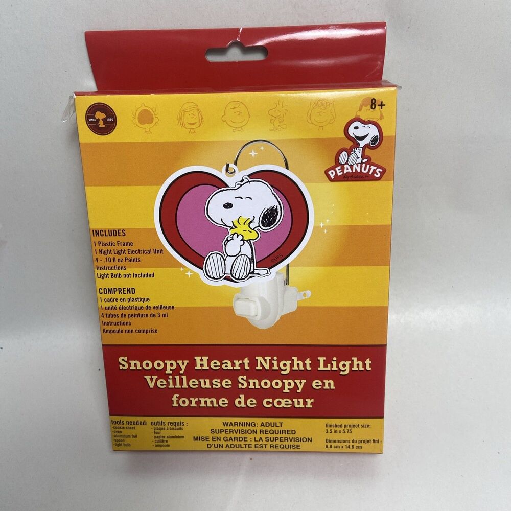 Peanuts Snoopy & Woodstock Hearts Make Your Own Night Light Craft Kit Ages 8+